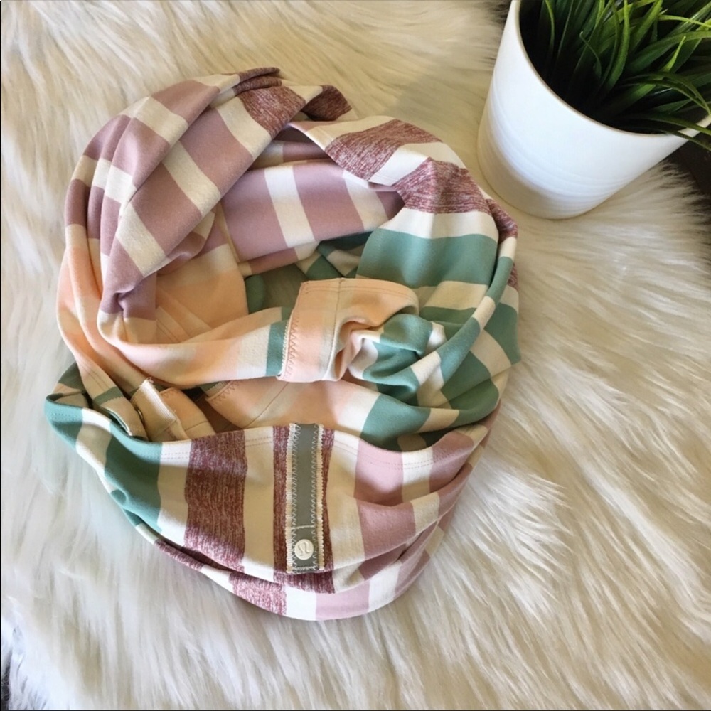 Lulu lemon athletic scarf